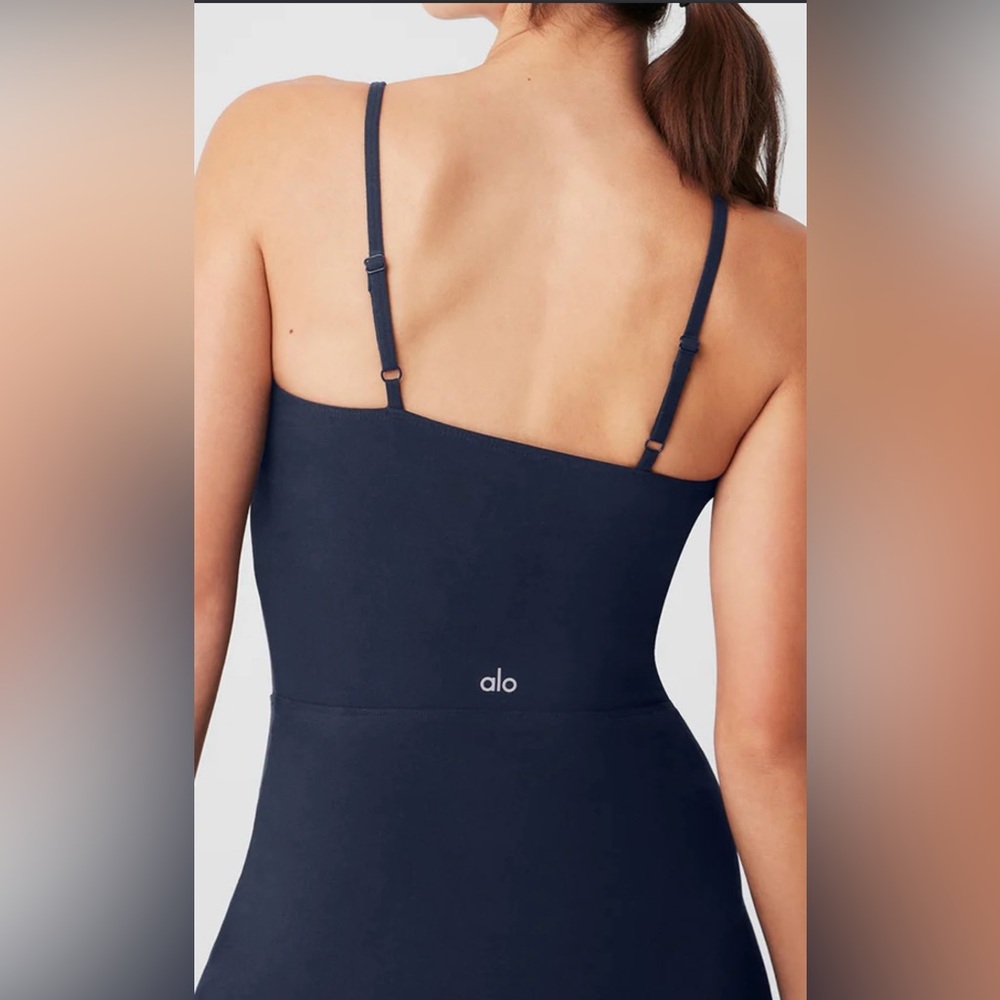 Alo Yoga Alosoft Courtside Tennis Dress blue gym fitness shorts pockets - Picture 4 of 4